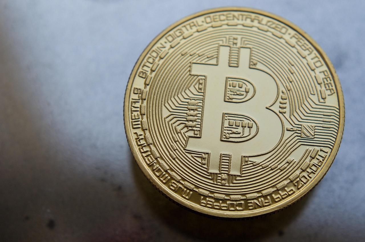 HashKey Group：比特币突破10万美元乃因机构持续增持等因素带动