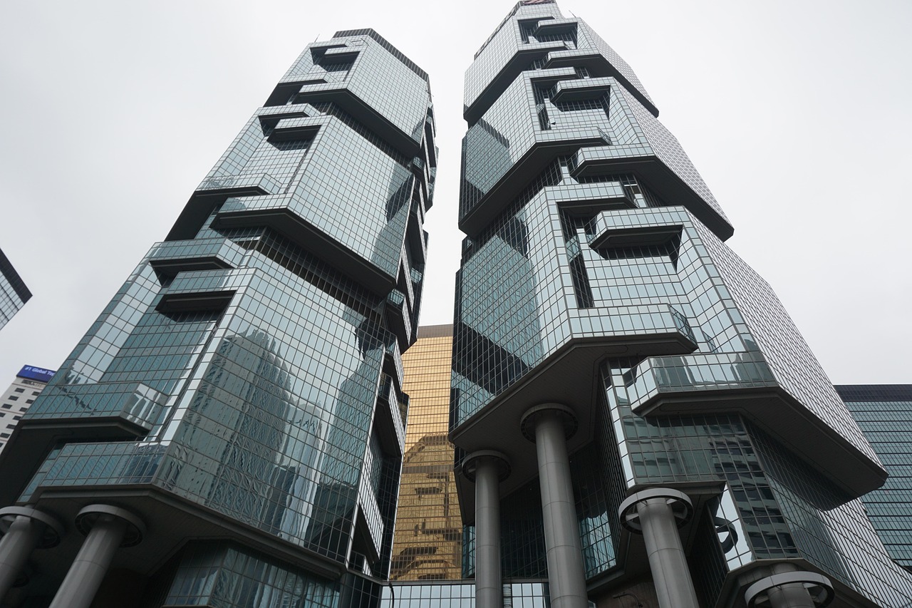中国恒大：清盘人向香港高等法院申请撤销股份转让