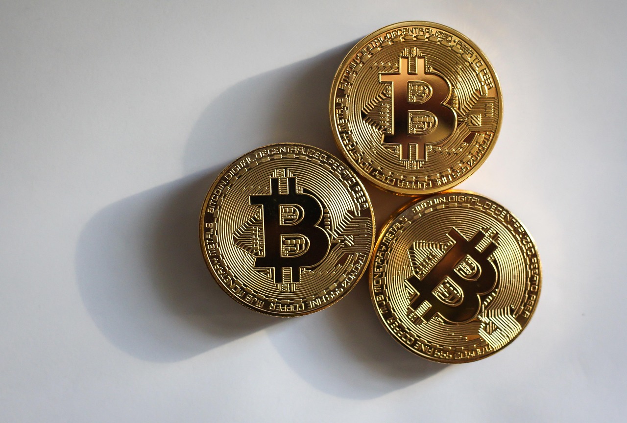“硬刚”黑客！Coinbase(COIN.US)拒付2000万美元赎金 补救费用或高达4亿美元