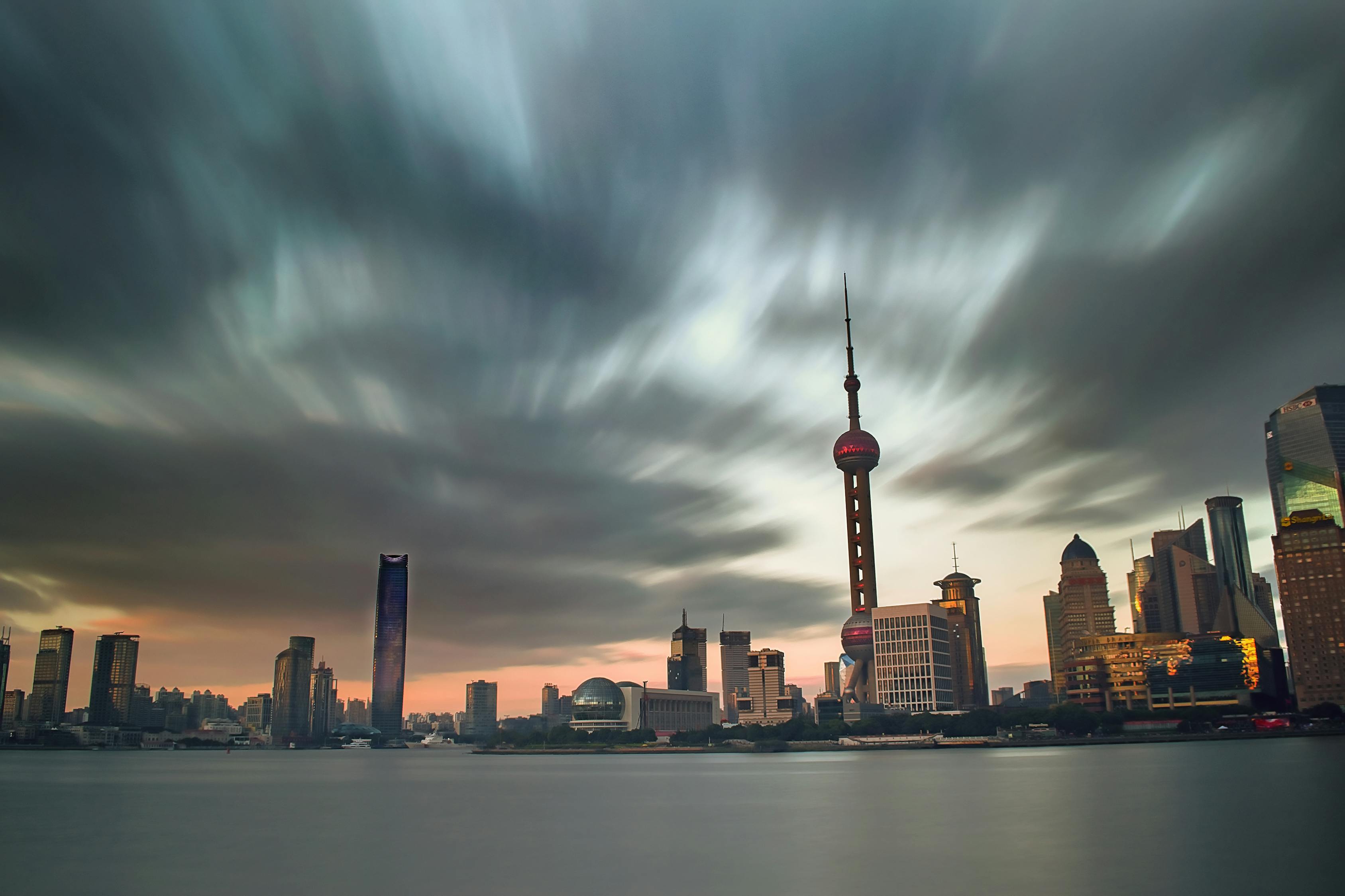 全国疫情解除，曙光初现的背后