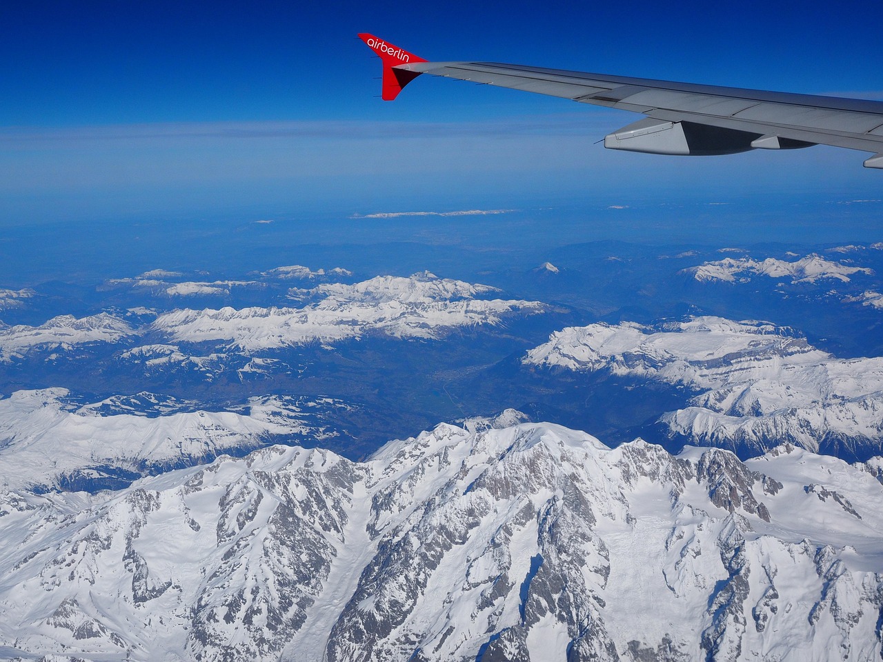 飞机传染流感，一次航空旅行中的病毒传播研究飞机传染流感