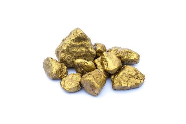 如何评估黄金投资的风险与收益？怎样根据评估结果制定投资策略？